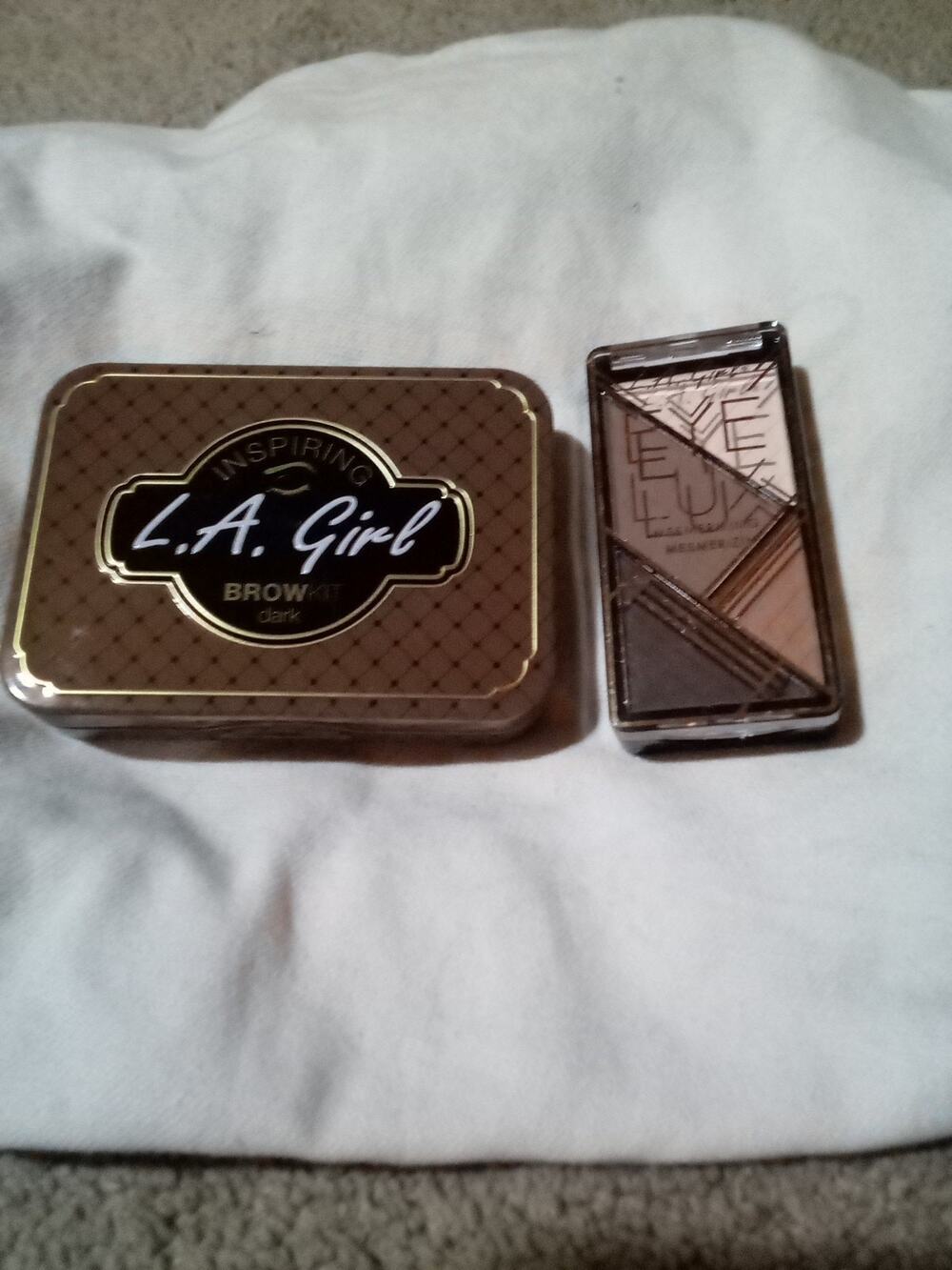 Set LA Girl Brow Kit Dark Define,Wax BrushTweezer Powder Highlight & Eyeshadow